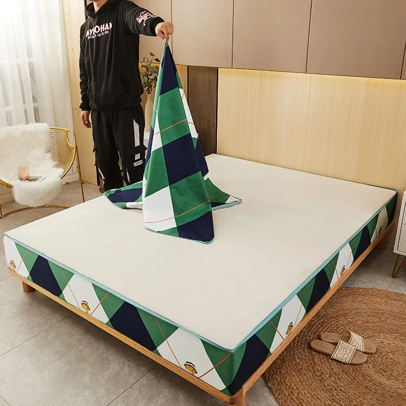 100% Waterproof Mattress Cover with Zipper Closure Six Sides All Inclusive Mattress Protector Soft Fitted Sheet Customized Size