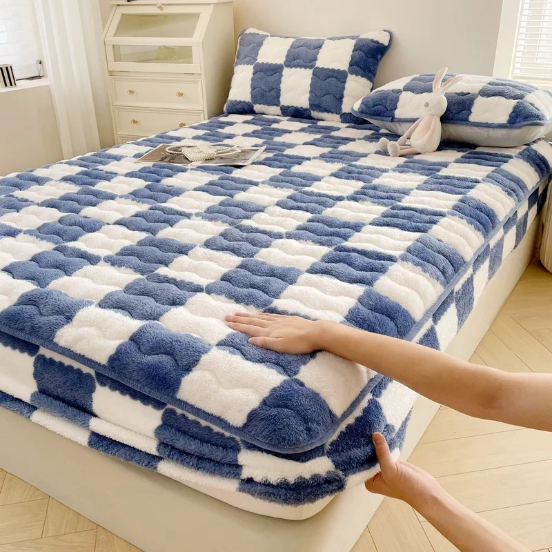 WASART Soft warm plush mattress protector cover winter couple 2 people black white plaid elastic fitted sheet bed protection pad