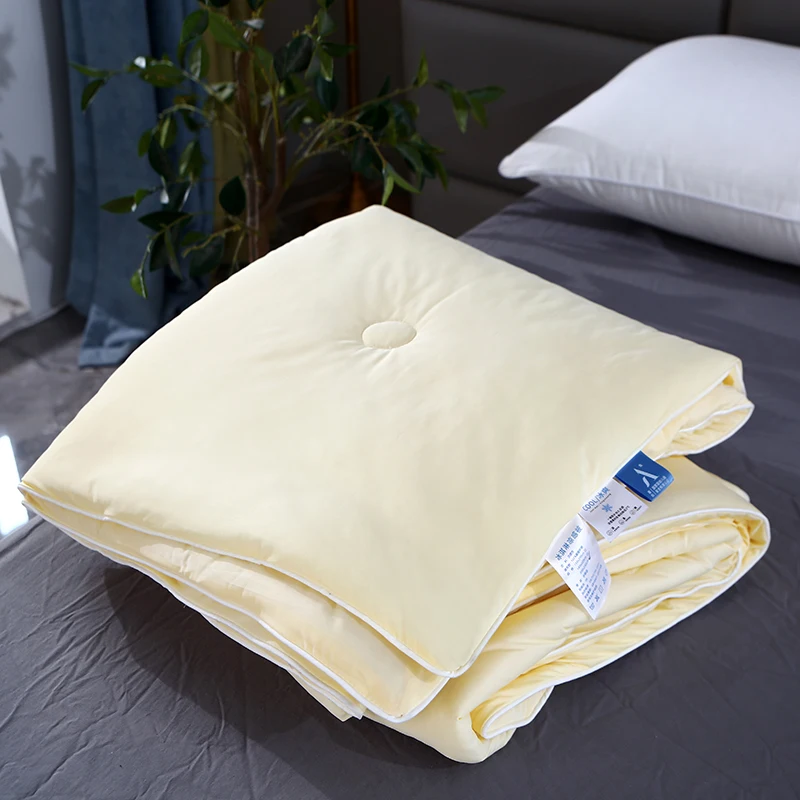 High Quality Cooling Blankets Smooth Silky Air Condition Comforter Lightweight Summer Quilt with Double Side Cooling Fabric